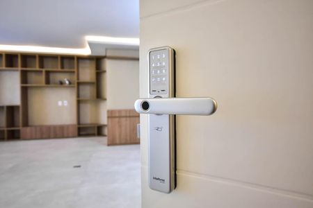 Apartamento à venda com 143m², 3 quartos e 2 vagasFechadura Eletrônica