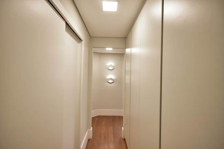 Apartamento à venda com 143m², 3 quartos e 2 vagasCorredor