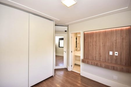 Apartamento à venda com 143m², 3 quartos e 2 vagasSuíte 2