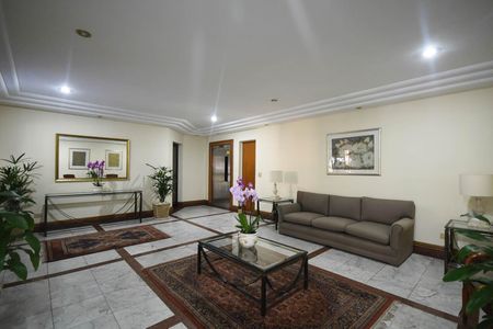 Apartamento à venda com 143m², 3 quartos e 2 vagas Apartamento à venda com 143m², 3 quartos e 2 vagasHall Social