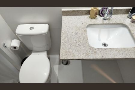 Apartamento à venda com 85m², 3 quartos e 1 vagaBanheiro Social