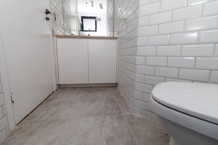 Apartamento à venda com 100m², 3 quartos e 2 vagasBanheiro da Suíte