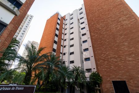 Apartamento à venda com 100m², 3 quartos e 2 vagasFachada