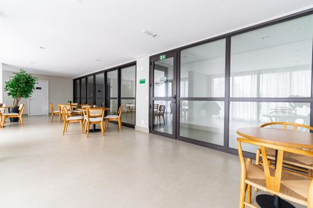 Apartamento à venda com 29m², 1 quarto e sem vaga Apartamento à venda com 29m², 1 quarto e sem vagaÁrea comum - Salão de festas