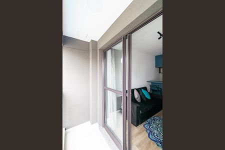 Apartamento à venda com 29m², 1 quarto e sem vaga Apartamento à venda com 29m², 1 quarto e sem vagaSacada