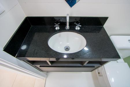 Apartamento à venda com 63m², 2 quartos e 2 vagasBanheiro social