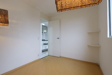 Quarto 2 de apartamento para alugar com 2 quartos, 42m² em Jardim Santa Terezinha (zona Leste), São Paulo