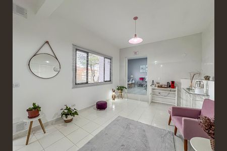 Casa à venda com 130m², 3 quartos e 4 vagas