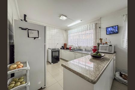 Casa à venda com 130m², 3 quartos e 4 vagas