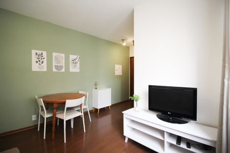 Sala de apartamento para alugar com 1 quarto, 38m² em Indianópolis, São Paulo