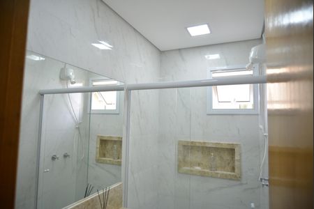 Apartamento à venda com 104m², 2 quartos e 2 vagasBanheiro da Suíte