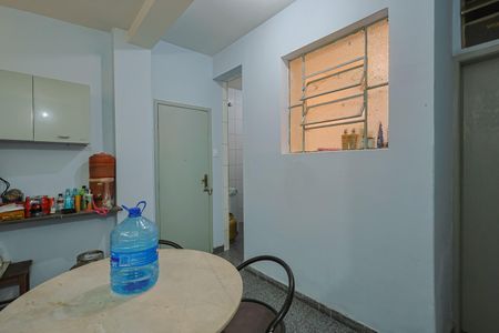 Apartamento à venda com 100m², 2 quartos e sem vaga Apartamento à venda com 100m², 2 quartos e sem vagaÁrea de Serviço