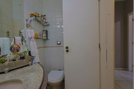 Apartamento à venda com 220m², 4 quartos e 2 vagasBanheiro Suíte