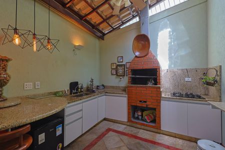 Apartamento à venda com 220m², 4 quartos e 2 vagasÁrea Gourmet