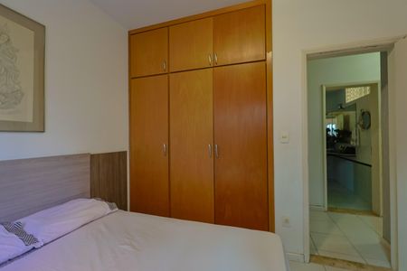Apartamento à venda com 220m², 4 quartos e 2 vagasQuarto 3