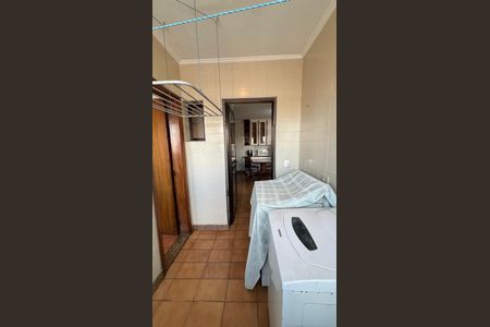 Apartamento à venda com 140m², 3 quartos e 2 vagas Apartamento à venda com 140m², 3 quartos e 2 vagasÁrea de Serviço
