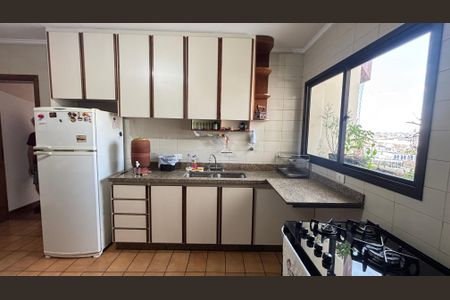 Apartamento à venda com 140m², 3 quartos e 2 vagas Apartamento à venda com 140m², 3 quartos e 2 vagasCozinha