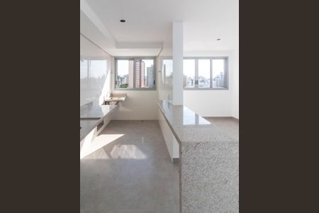 Apartamento à venda com 122m², 2 quartos e 2 vagasCozinha