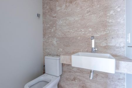 Apartamento à venda com 224m², 4 quartos e 4 vagasBanheiro Social