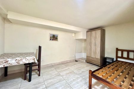 Sala/Quarto de casa para alugar com 1 quarto, 15m² em Vila da Saúde, São Paulo
