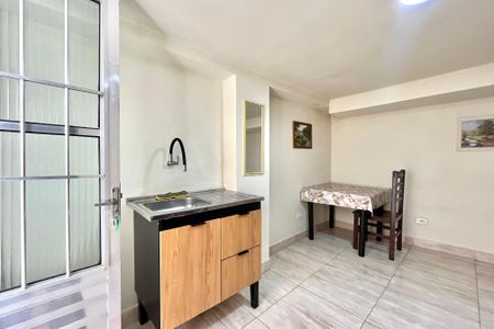 Cozinha de casa para alugar com 1 quarto, 15m² em Vila da Saúde, São Paulo
