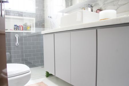 Casa para alugar com 170m², 4 quartos e 2 vagasBanheiro Social