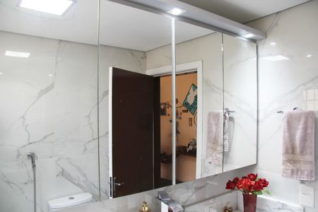 Casa para alugar com 170m², 4 quartos e 2 vagasBanheiro Social