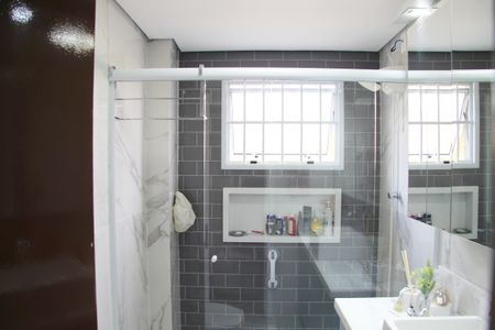 Casa para alugar com 170m², 4 quartos e 2 vagasBanheiro Social