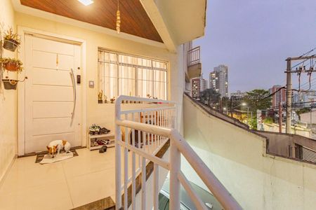 Casa à venda com 150m², 3 quartos e 3 vagasHall