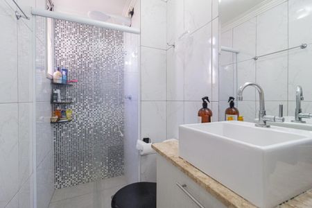 Apartamento à venda com 64m², 3 quartos e 1 vaga Apartamento à venda com 64m², 3 quartos e 1 vagaBanheiro