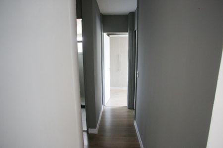 Corredor de apartamento à venda com 2 quartos, 50m² em Anil, Rio de Janeiro