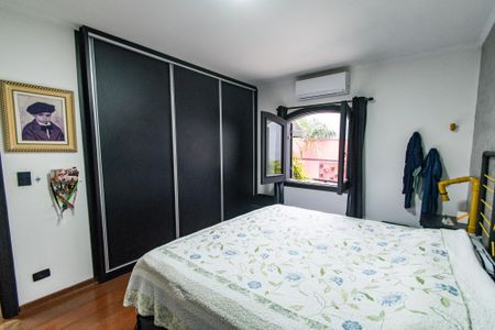 Casa à venda com 220m², 3 quartos e 8 vagas Casa à venda com 220m², 3 quartos e 8 vagasSuíte 2