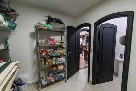 Casa à venda com 220m², 3 quartos e 8 vagas Casa à venda com 220m², 3 quartos e 8 vagasQuarto de serviço