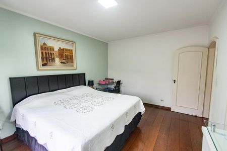 Casa à venda com 220m², 3 quartos e 8 vagas Casa à venda com 220m², 3 quartos e 8 vagasSuíte 3