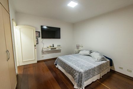 Casa à venda com 220m², 3 quartos e 8 vagas Casa à venda com 220m², 3 quartos e 8 vagasSuíte 1