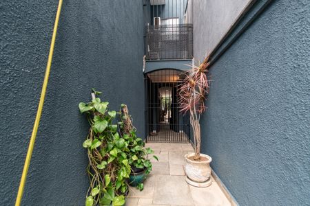 Casa à venda com 220m², 3 quartos e 8 vagas Casa à venda com 220m², 3 quartos e 8 vagasEntrada