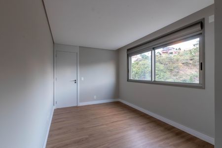 Apartamento à venda com 241m², 4 quartos e 4 vagasSala