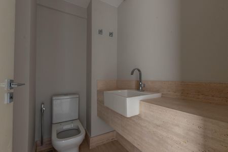 Apartamento à venda com 241m², 4 quartos e 4 vagasLavabo