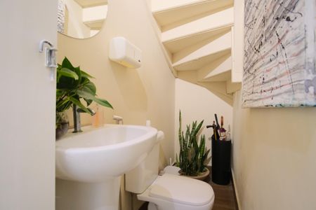 Casa à venda com 205m², 3 quartos e 1 vagaLavabo