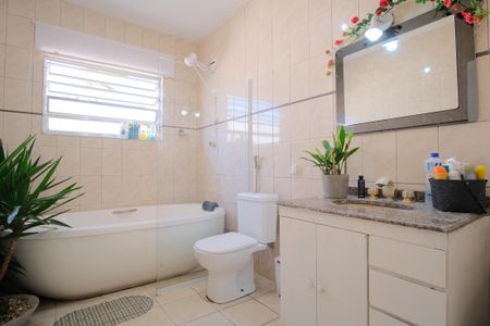 Casa à venda com 205m², 3 quartos e 1 vagaBanheiro da Suíte 1