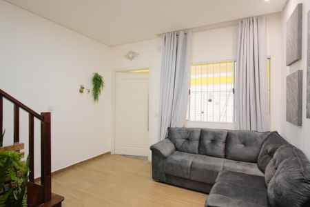 Casa à venda com 205m², 3 quartos e 1 vagaSala