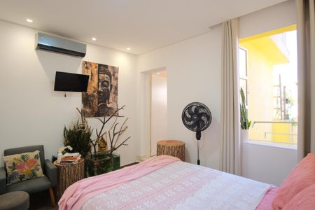 Casa à venda com 205m², 3 quartos e 1 vagaSuíte 1