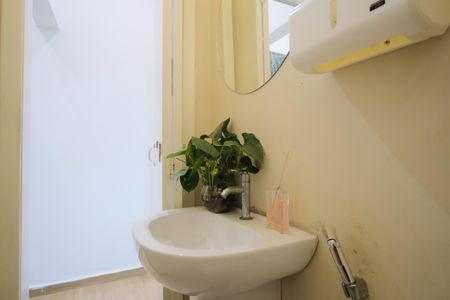 Casa à venda com 205m², 3 quartos e 1 vagaLavabo