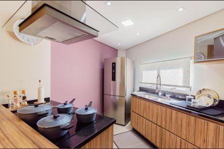 Casa à venda com 100m², 3 quartos e 1 vaga Casa à venda com 100m², 3 quartos e 1 vagaCozinha