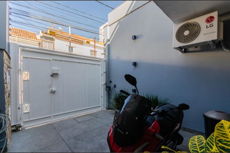 Casa à venda com 100m², 3 quartos e 1 vaga Casa à venda com 100m², 3 quartos e 1 vagaGaragem