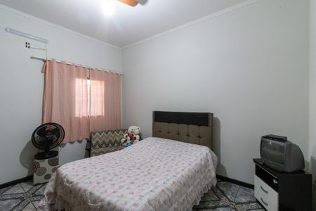 Casa à venda com 220m², 4 quartos e 4 vagasQuarto 2