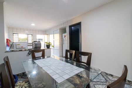 Casa à venda com 220m², 4 quartos e 4 vagasSala de Jantar