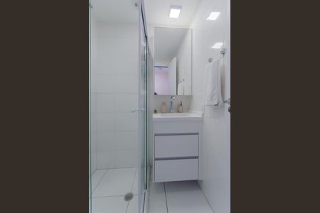 Banheiro Social de apartamento para alugar com 1 quarto, 30m² em Vila Dom Pedro I, São Paulo