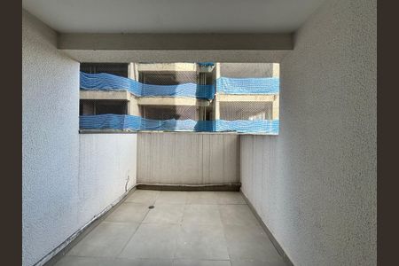 Studio para alugar com 33m², 1 quarto e sem vaga Studio para alugar com 33m², 1 quarto e sem vagaVaranda