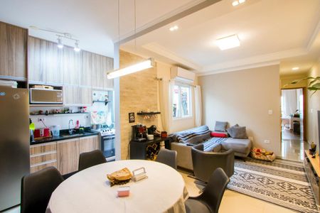 Sala de apartamento à venda com 2 quartos, 68m² em Campestre, Santo André